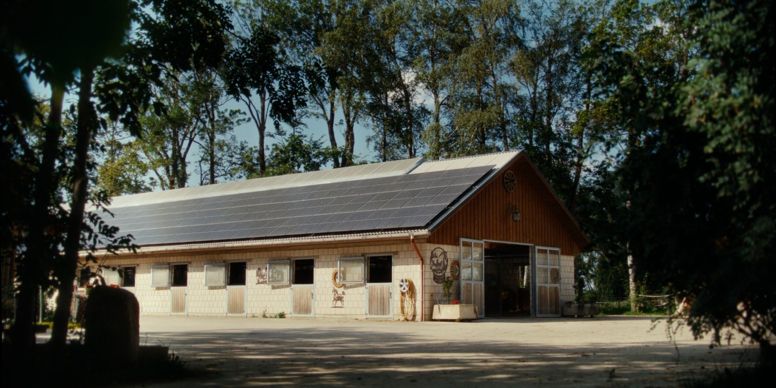 Gintarinė Pasaga horse accommodation building