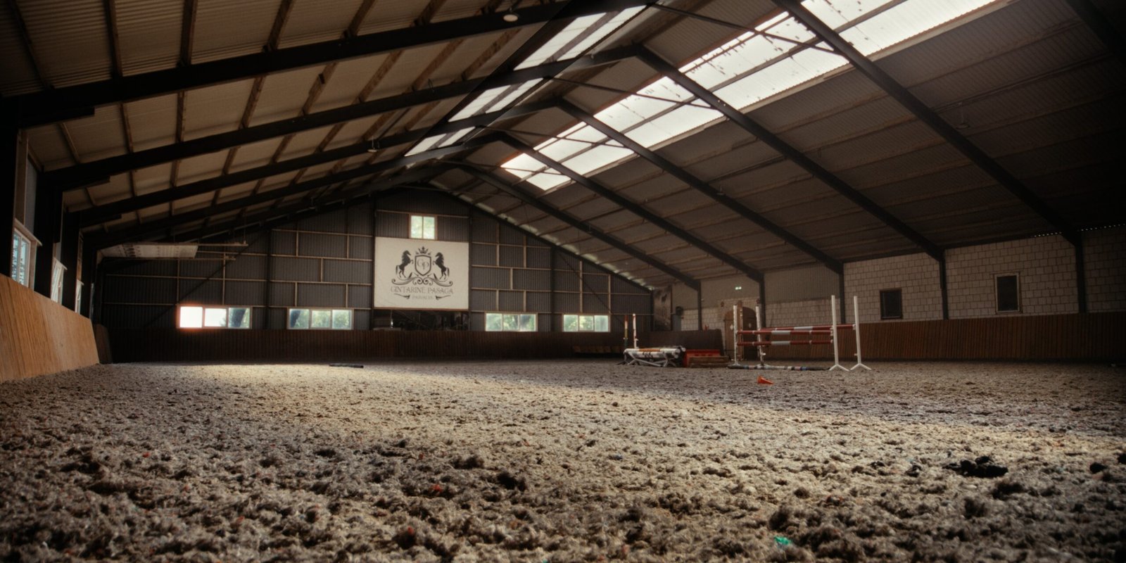 Indoor riding arena at Gintarinė Pasaga